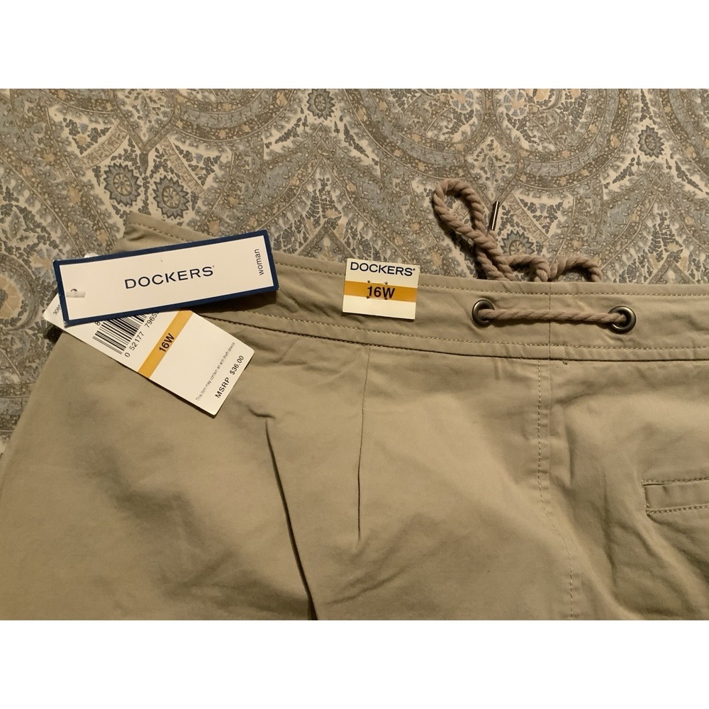 Dockers Womens Khaki Tan Skort Flat Front Cotton Blend Size 16W NWT - Picture 5 of 5